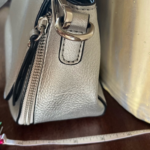 A New Day silver crossbody bag - Picture 5 of 10